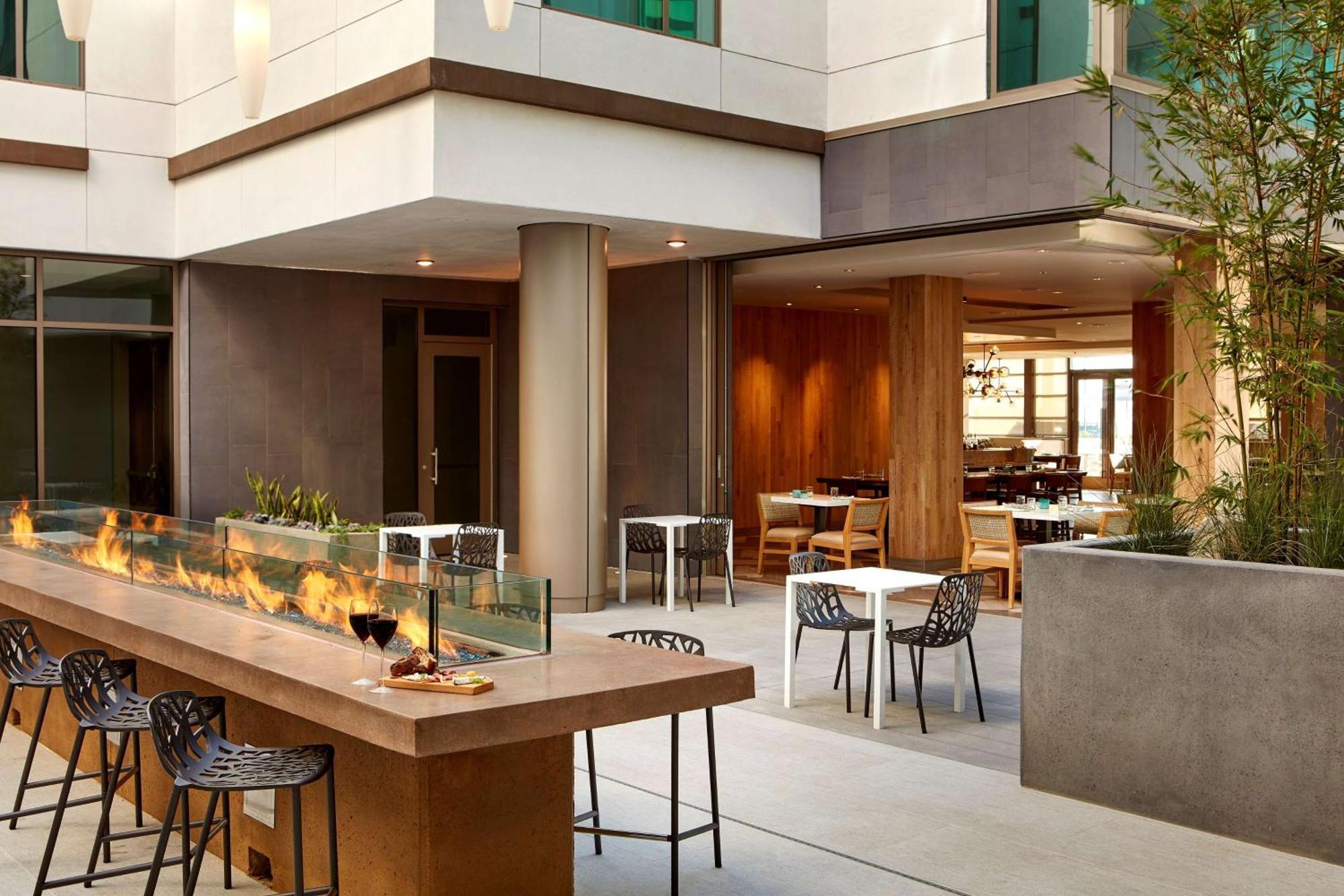 Homewood Suites By Hilton San Diego Downtown/Bayside Exterior photo