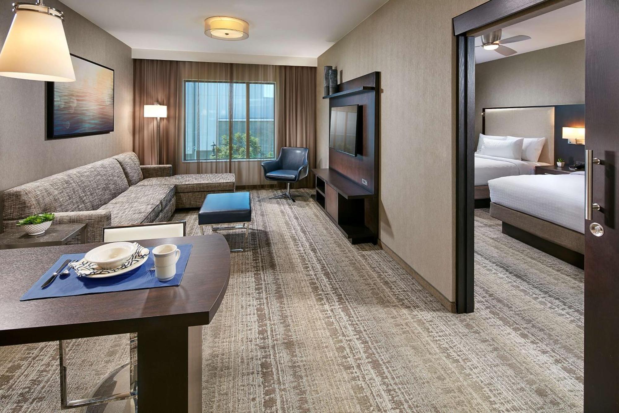 Homewood Suites By Hilton San Diego Downtown/Bayside Exterior photo
