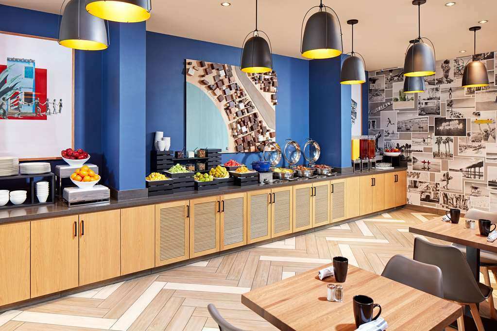 Homewood Suites By Hilton San Diego Downtown/Bayside Restaurant photo